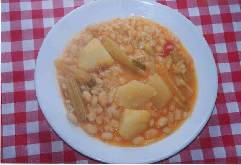 j4 arroz y habichuelas.jpg (34973 bytes)